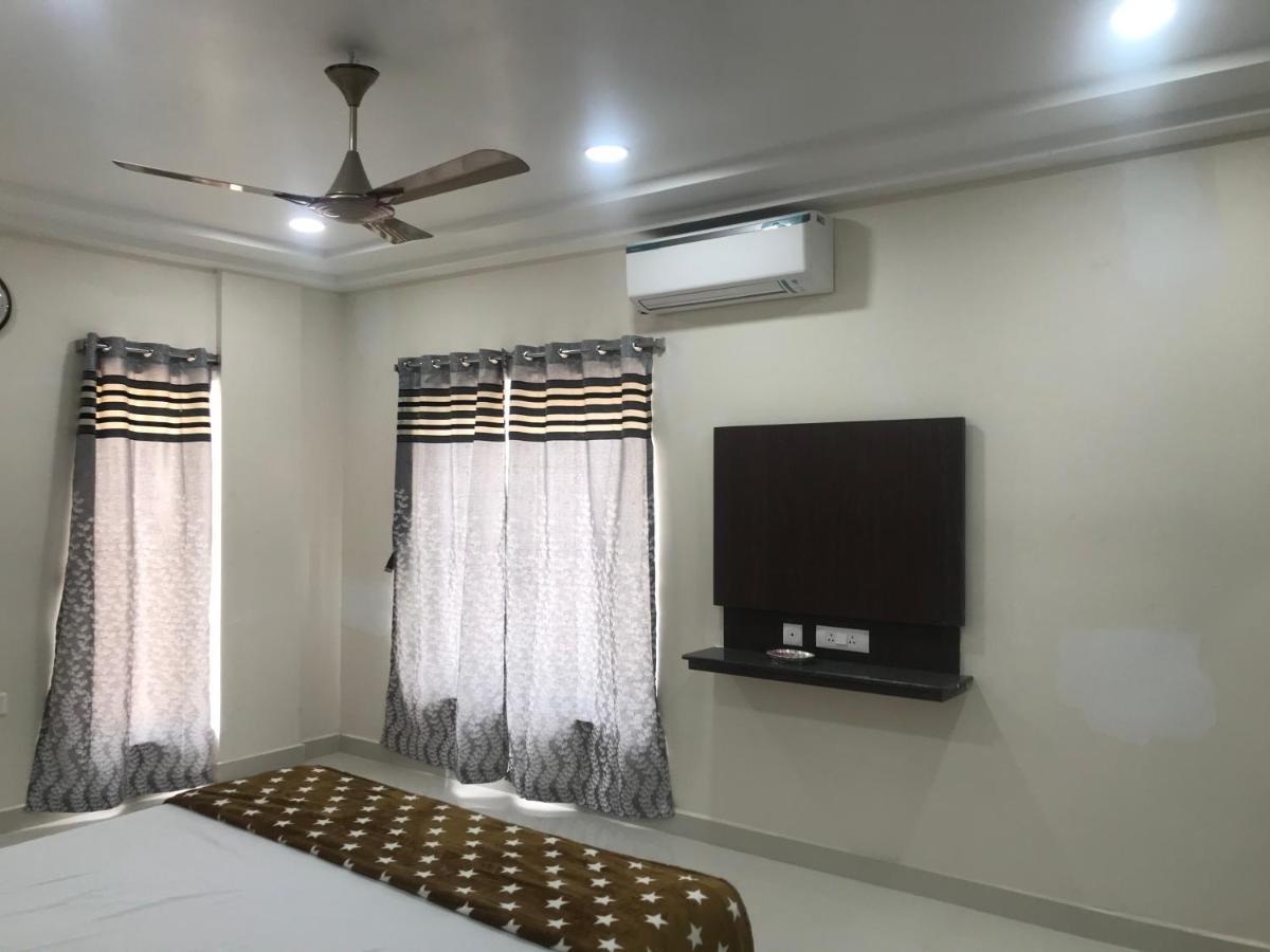Hotel Sri Krishna Residency Eluru Zewnętrze zdjęcie